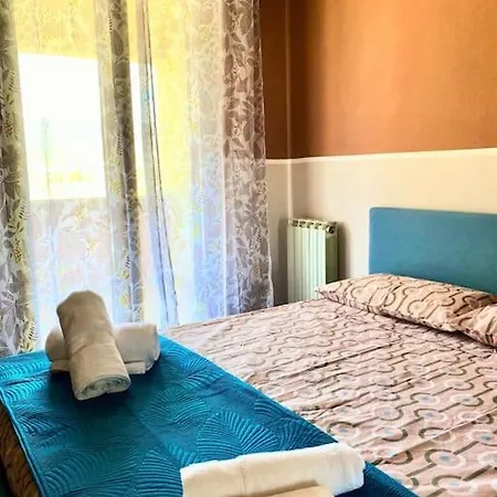 Villasimius, Maison Eclat بيت للعطل