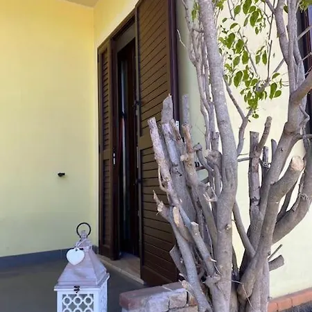 Villasimius, Maison Eclat بيت للعطل *