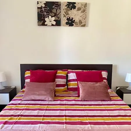 Villasimius, Maison Eclat بيت للعطل *